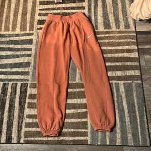 nike sweats, selling bc they don’t fit me anymore!